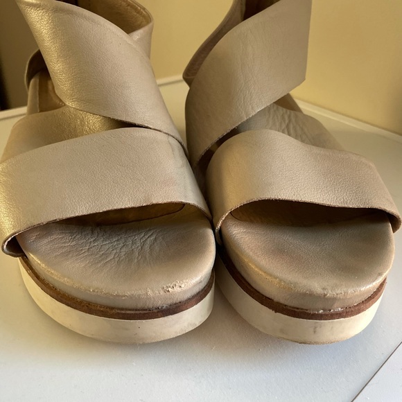 Bussola Potsdam sz 39 platform leather sandals “Pearl” super comfy!!! - Picture 6 of 12